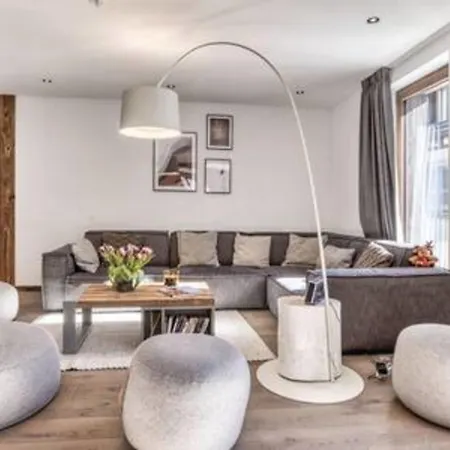 A Stunning Duplex Flat Near The Grands Montets *