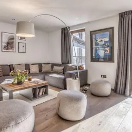 A Stunning Duplex Flat Near The Grands Montets 아파트 샤모니