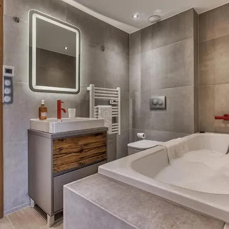 A Stunning Duplex Flat Near The Grands Montets